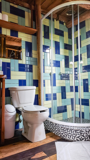 Bathroom 4, I Scream House, Cozumel