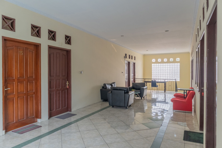 Others 5, OYO 1221 Exclusive 48 Syariah, South Jakarta