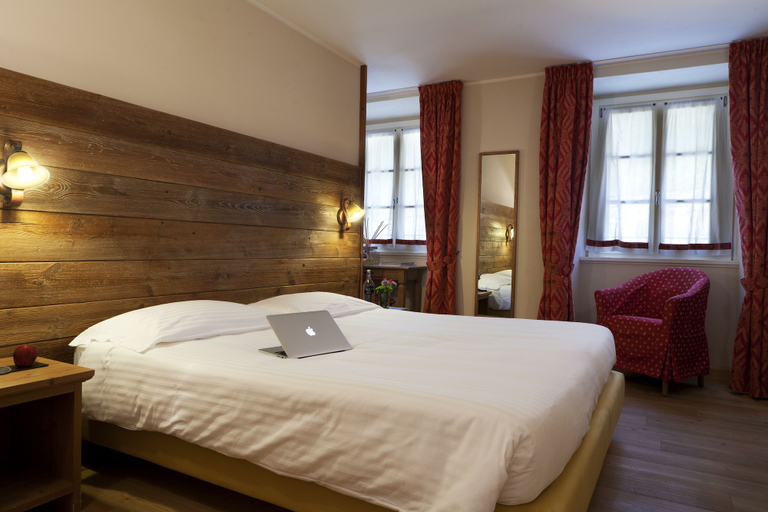 Bedroom 3, QC Hotel Bagni Vecchi, Sondrio