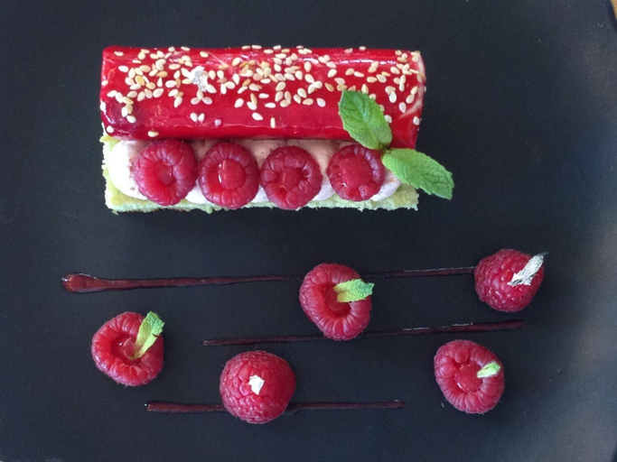 Food & Drinks 5, L'Esplanade, Dordogne