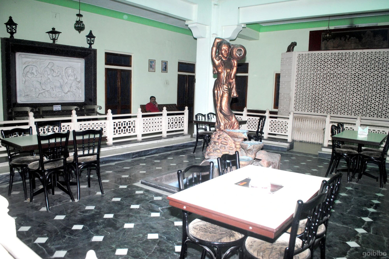 Food & Drinks 3, Hotel Navrang, Kota