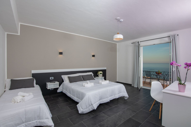 Bedroom 3, Baia D'Oro Hotel, Agrigento