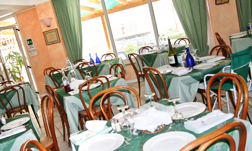 Food & Drinks 5, Hotel Cadiz, Rimini