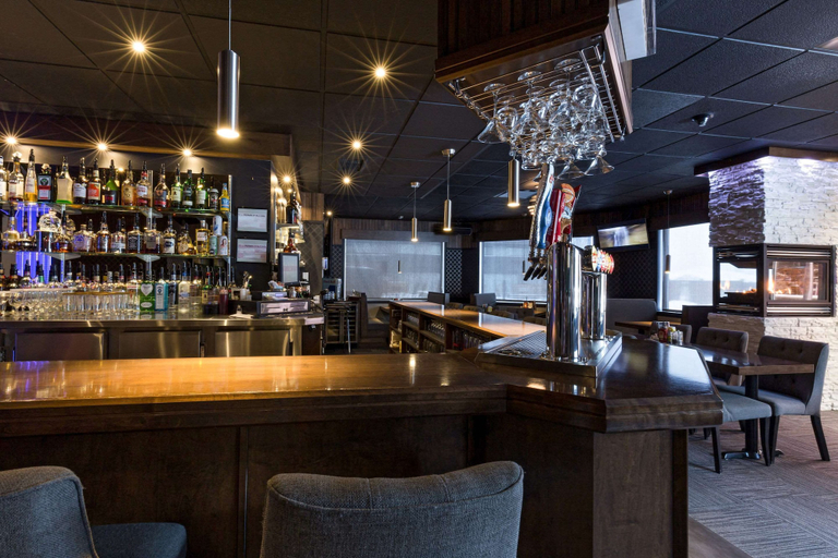 Food & Drinks 5, Quality Inn & Suites, Matane