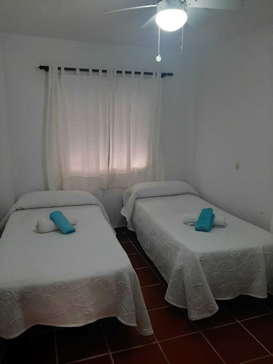 Bedroom 3, Pension Casa Fina, Granada