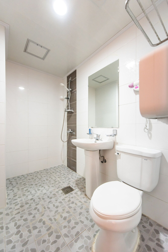 Bathroom 4, Chamonix Resort, Seogwipo