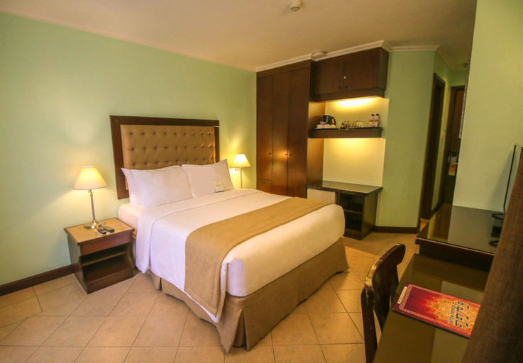 Bedroom 8