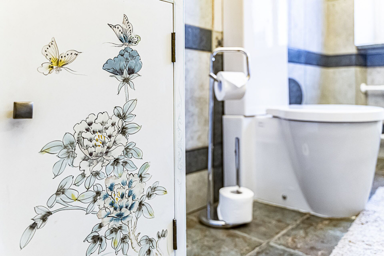Bathroom 4, WINWINSTAY Residence in Heart of Old Town, Riga