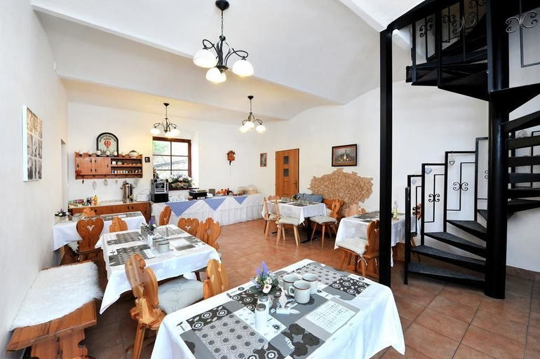 Food & Drinks 5, Villa Kunerad, Poprad