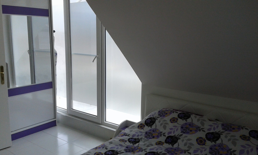 Bedroom 3, Sagittarius Apartment, Kyustendil