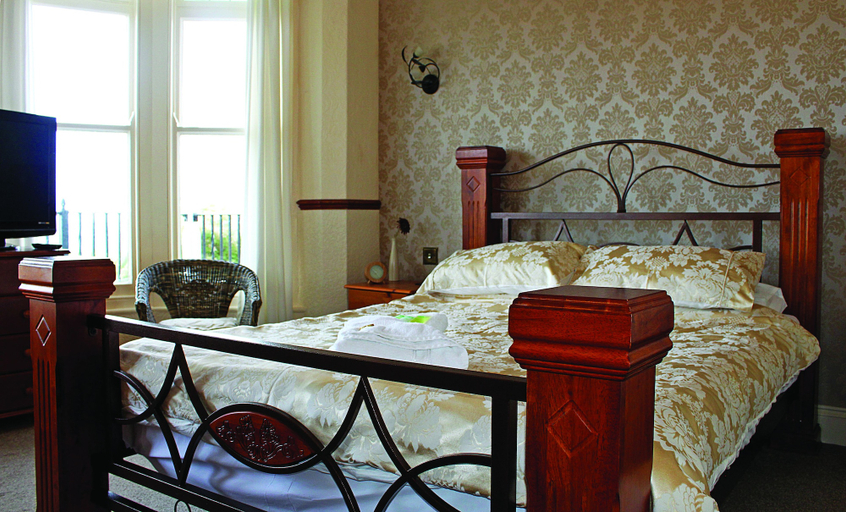Bedroom 3, Tregella Guest House, Cornwall
