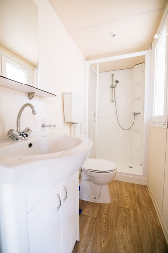 Bathroom 3, Camping Casa di Caccia, Livorno