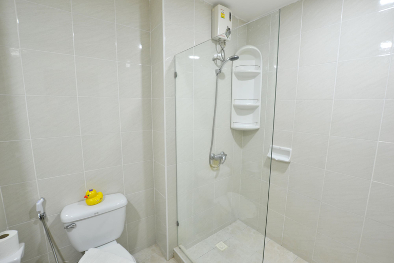 Bathroom 4, The Best Of View Talay 6, Pattaya