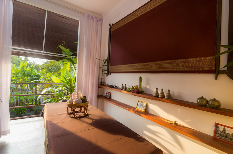 Bathroom 3, Watdamnak House, Siem Reap
