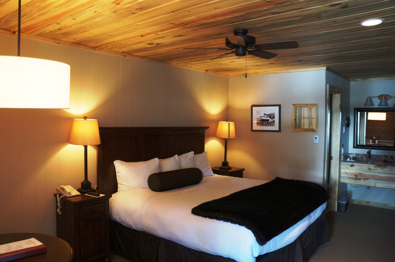 Bedroom 3, Nordic Inn, Gunnison