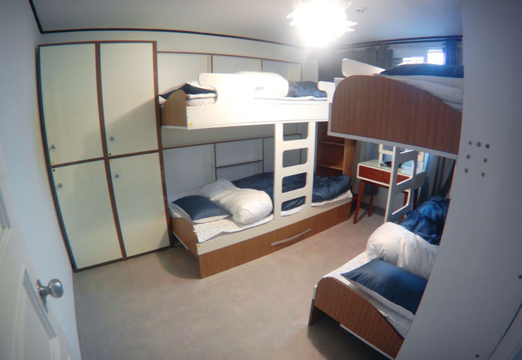 Bedroom 4, Lux Guesthouse - Hostel, Mapo