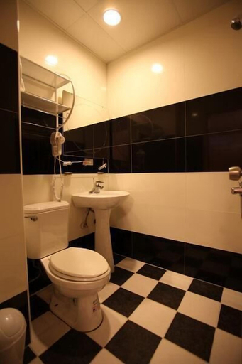 Bathroom 4, Gloria House, Hualien
