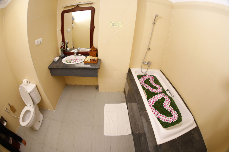 Bathroom 5, KMA Naypyitaw Hotel, Naypyitaw