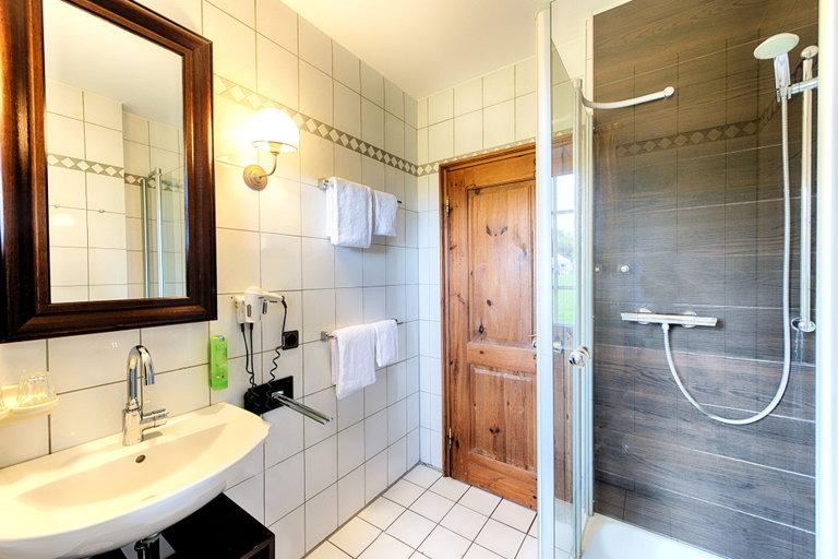 Bathroom 4, Welcome Hotel Legden, Borken