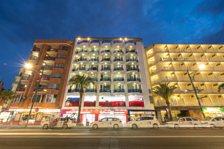 Exterior & Views 2, Apartaments Blau, Girona