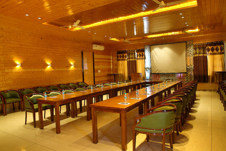 Food & Drinks 5, Comfort Inn Coral River, Pathankot