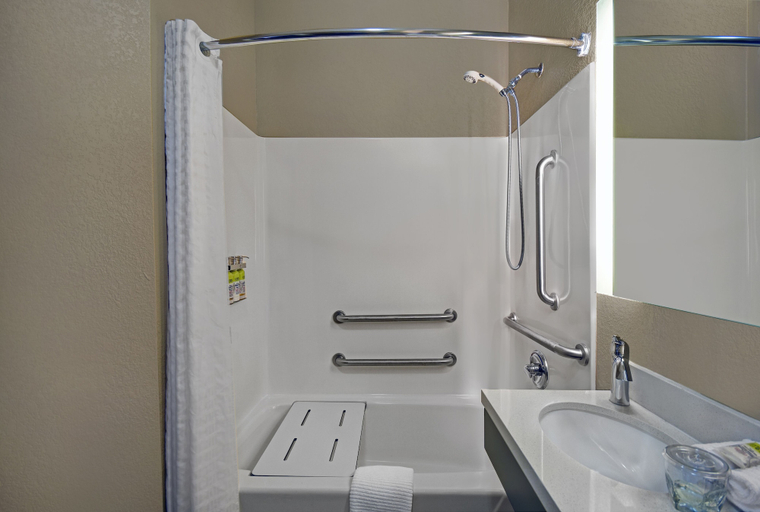 Bathroom 4, Candlewood Suites SUMTER, Sumter