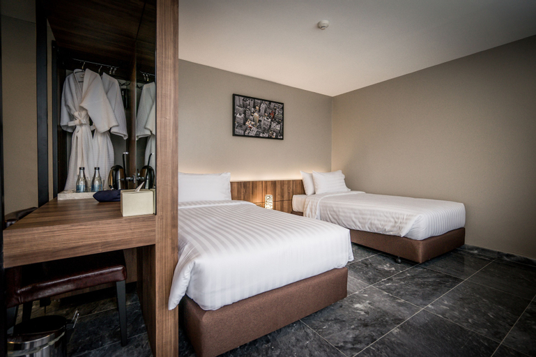 Bedroom 16