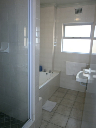 Bathroom, Glenlodge 401 - Apartment, City of Cape Town
