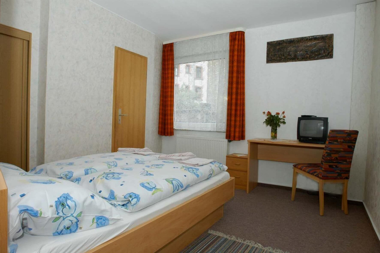 Bedroom 3, Hotel Terminus, Mainz