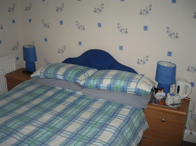 Bedroom 2, The Beaches Guest House, North Yorkshire