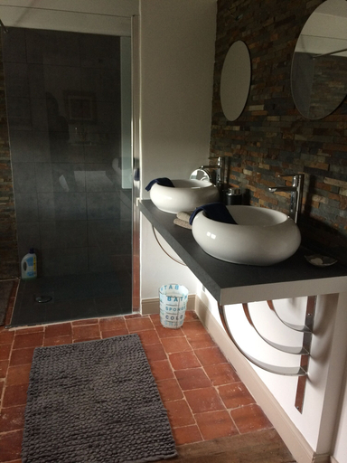 Bathroom, Le Clos Mademoiselle, Indre-et-Loire
