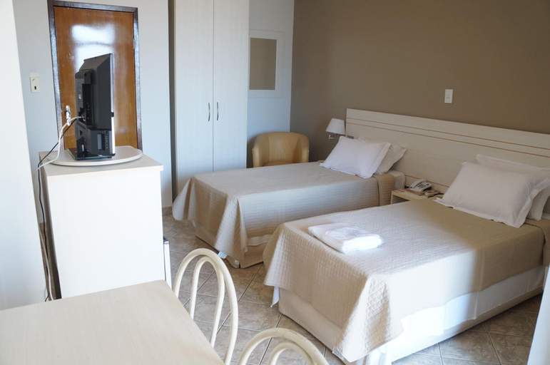 Bedroom 5, Manhuaçu Center Hotel, Manhuaçu