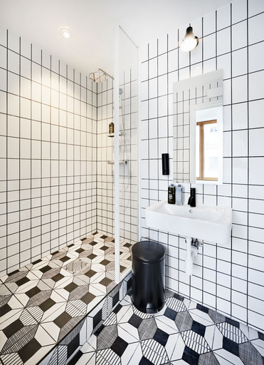 Bathroom 5, Generator Stockholm, Stockholm