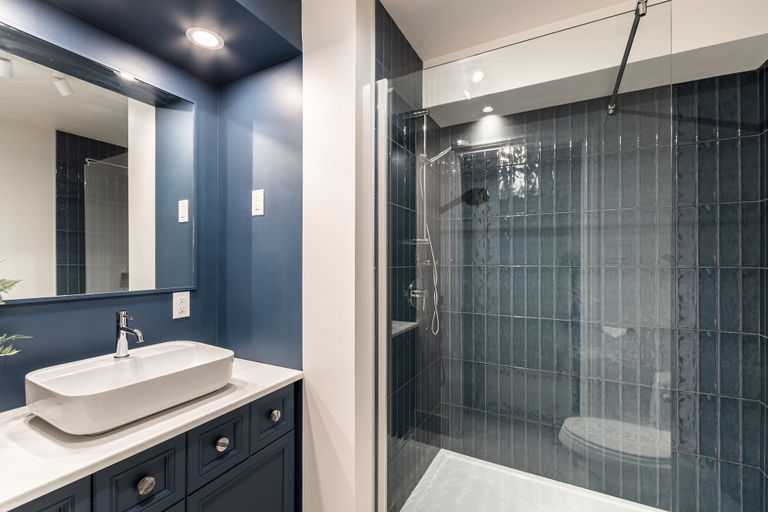 Bathroom 4, Hôtel Le Rosay, Le Haut-Richelieu
