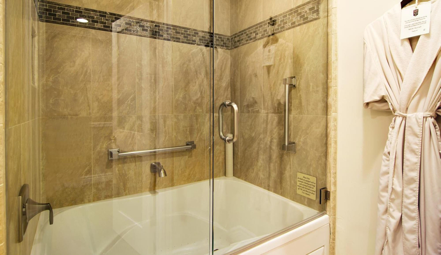 Bathroom 4, Carriage House Inn, Monterey