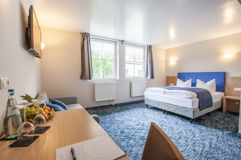 Bedroom 3, Hotel am Fjord, Flensburg