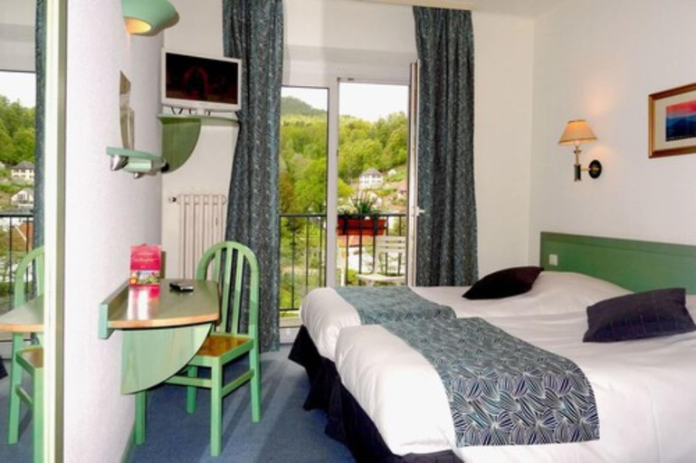 Bedroom 4, Hotel Restaurant Aux Bruyères, Haut-Rhin