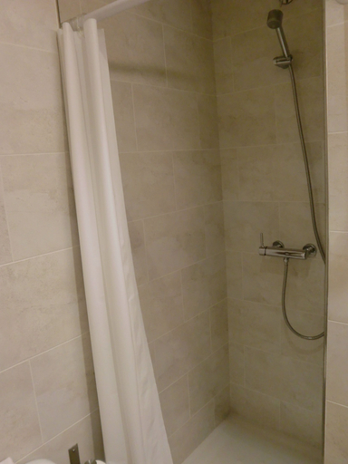 Bathroom 4, Hostal Esteba, Girona