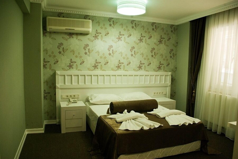 Bedroom 4, Blue Marine Hotel, Tuzla