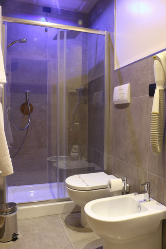 Bedroom 4, Hotel Centrale, Reggio Di Calabria