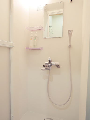 Bedroom 5, Hotel Lucky, Osaka