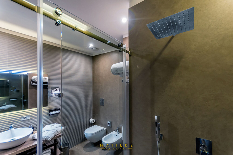 Bathroom 4, Hotel Matilde - Lifestyle Hotel, Napoli