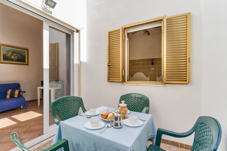 Dining 5, 2803 Soleado Apartments - Trilo Giusy by Barbarhouse, Lecce