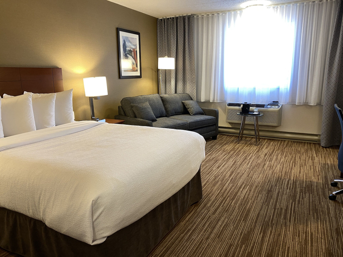 Bedroom 3, Quality Inn & Suites, Matane