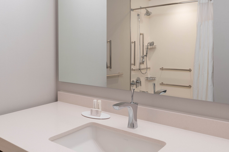 Bathroom 4, TownePlace Suites by Marriott Agoura Hills, Los Angeles