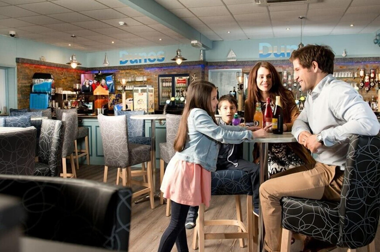 Food & Drinks, Sandy Meadows Lodge Park, Somerset