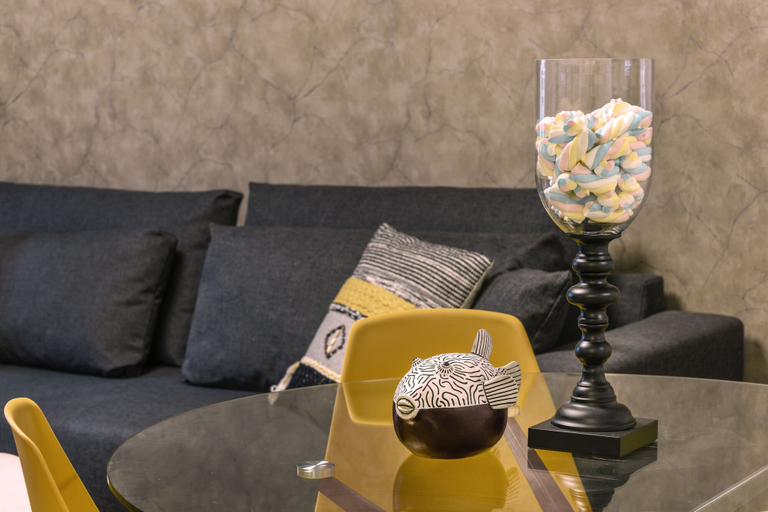 Food & Drinks 4, HaHavatselet Suite - Isrentals, Jerusalem
