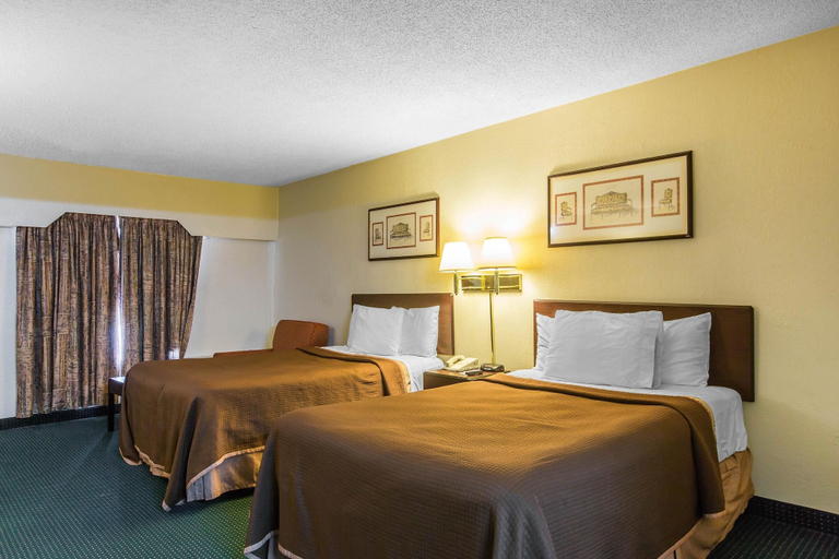Bedroom 3, Rodeway Inn Marietta near Dobbins ARB, Cobb