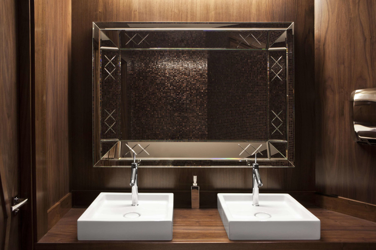 Bathroom 5, Hotel Claridge Madrid, Madrid