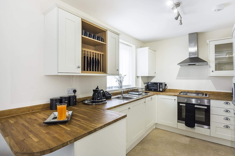 Others 5, Orchid House Serviced Apartment, Hertfordshire
